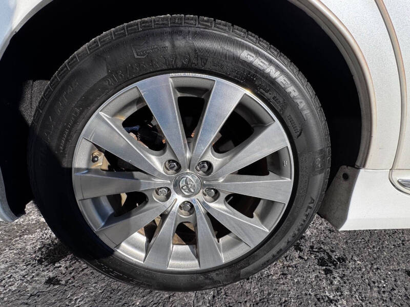 2011 Toyota Avalon Limited