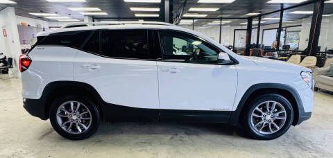 2023 GMC Terrain SLT