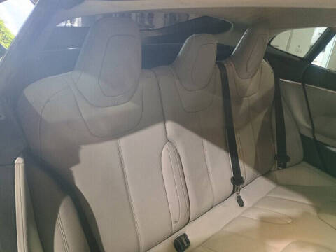 2016 Tesla Model S 70