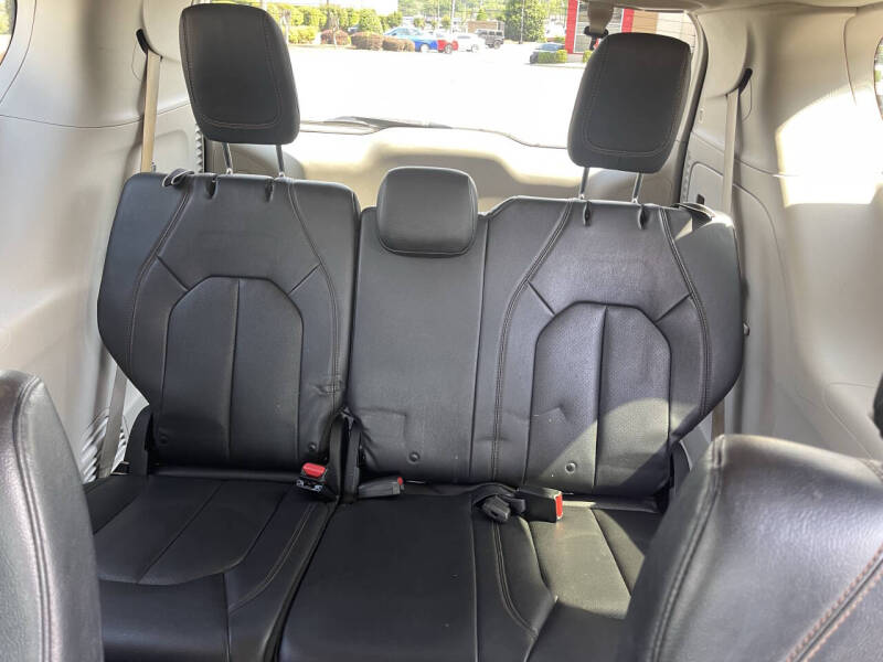 2019 Chrysler Pacifica Touring L