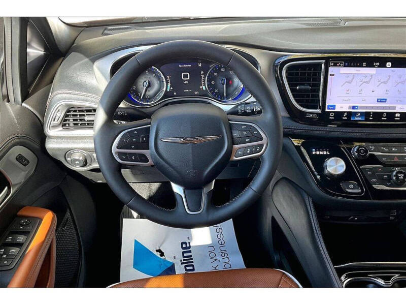 2024 Chrysler Pacifica Pinnacle