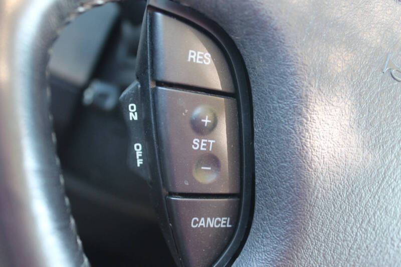 2003 Ford Thunderbird