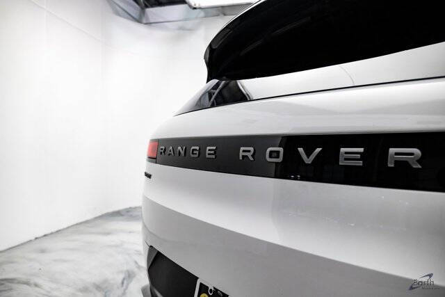 2024 Land Rover Range Rover Sport P360 SE