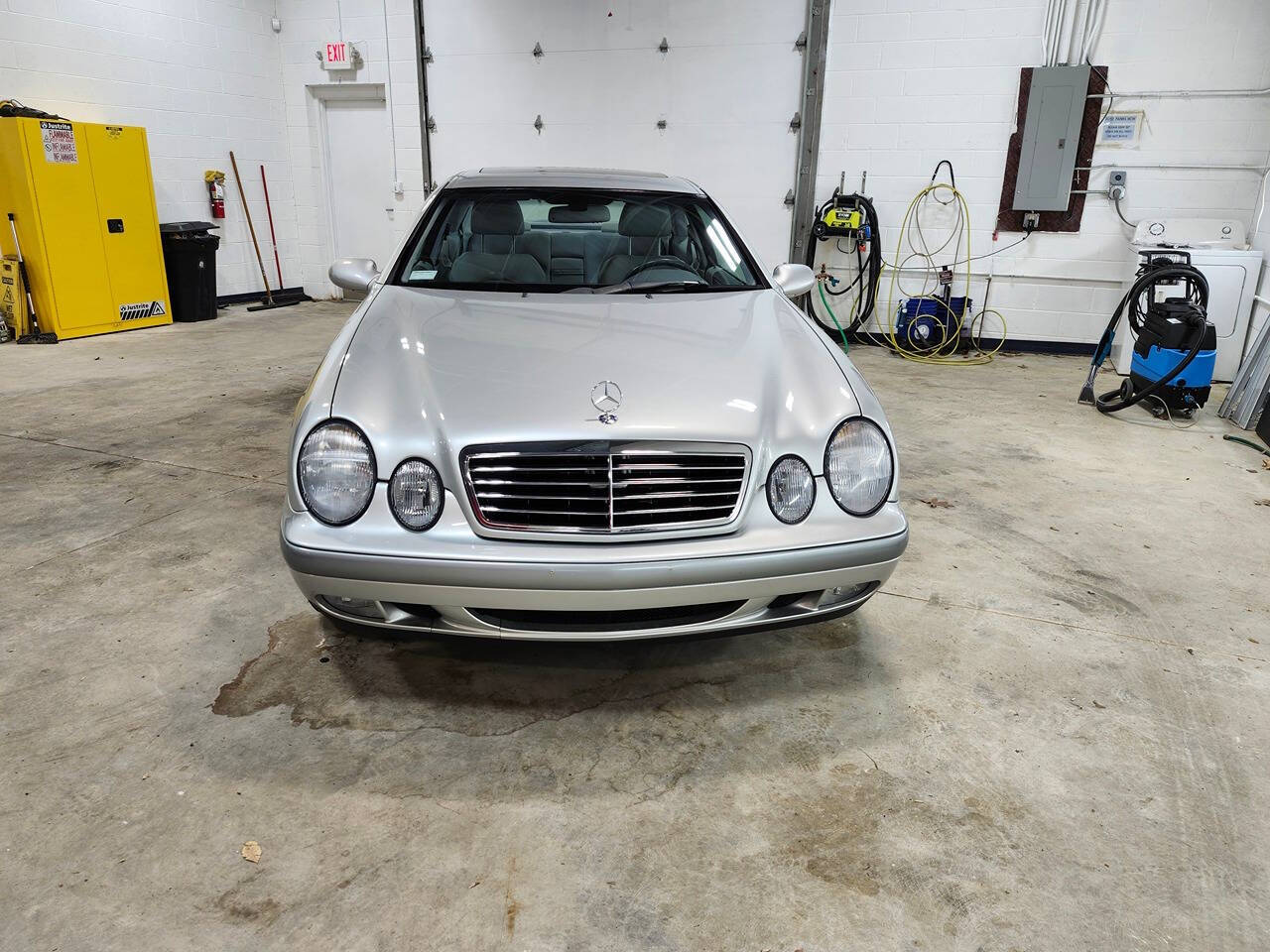 1999 Mercedes-Benz CLK for sale at Vehicle Brothers LLC in Broadview Heights, OH