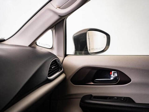 2019 Chrysler Pacifica Touring L