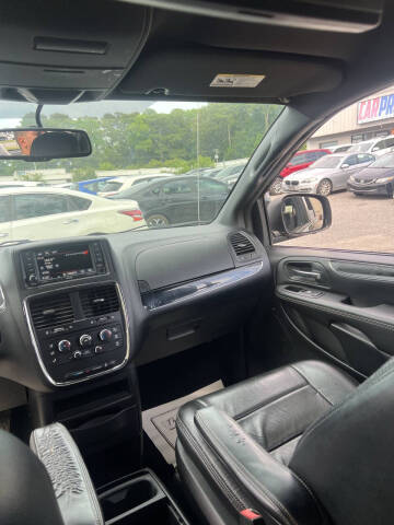 2017 Dodge Grand Caravan SE
