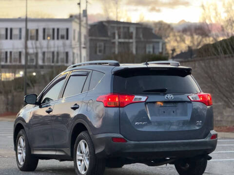 2014 Toyota RAV4 XLE
