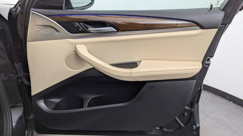 2022 BMW X4 xDrive30i