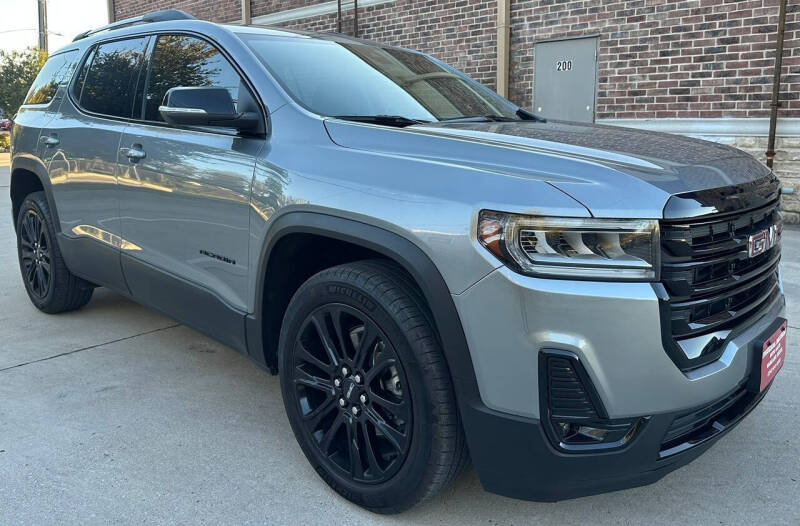 2023 GMC Acadia SLT