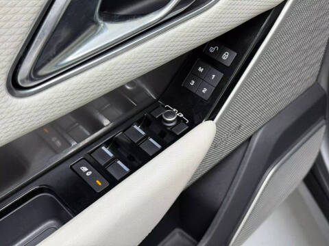 2018 Land Rover Range Rover Velar P380 R-Dynamic SE