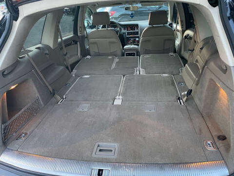 2011 Audi Q7 3.0T quattro Premium Plus