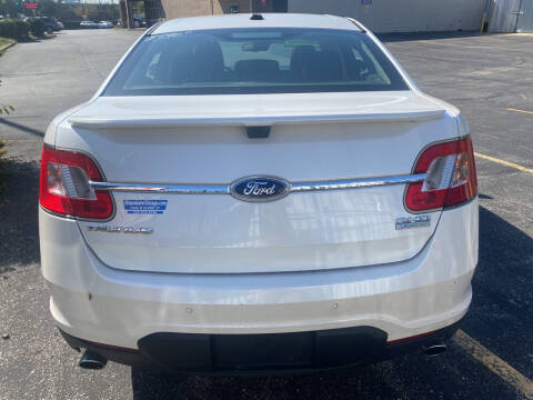 2011 Ford Taurus SHO