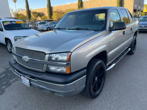 2003 Chevrolet Avalanche for sale at C. H. Auto Sales in Citrus Heights CA