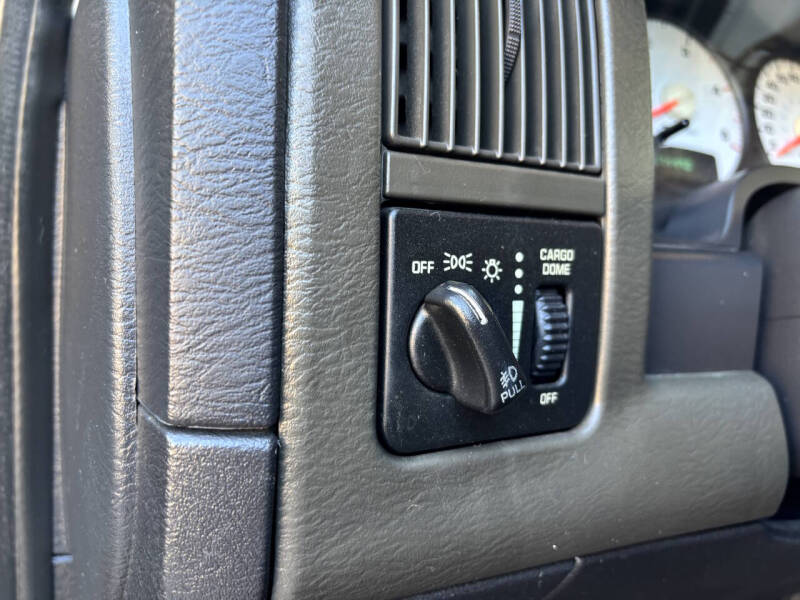 2003 Dodge Ram 2500 SLT