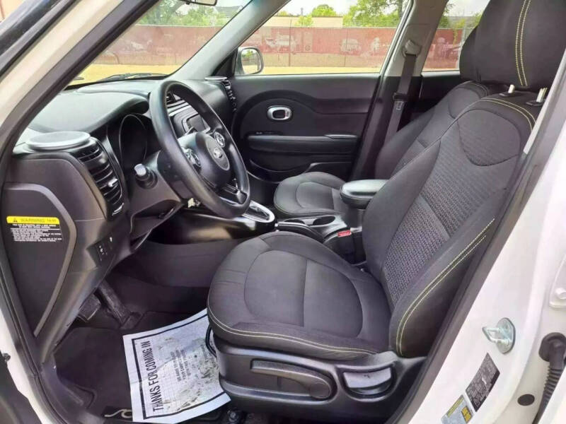 2016 Kia Soul +