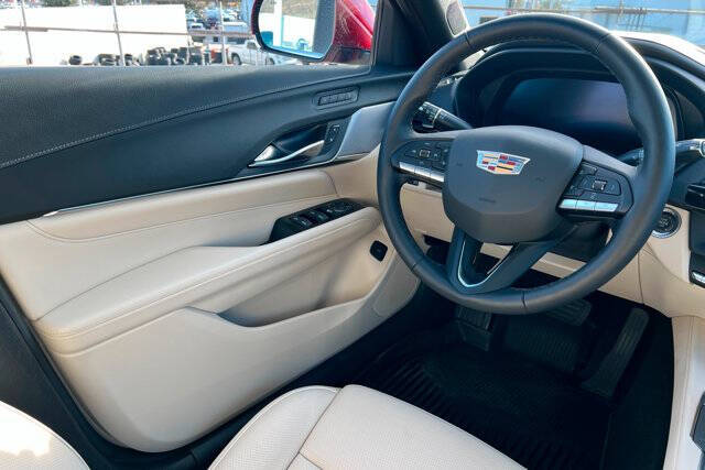2025 Cadillac CT4 Premium Luxury