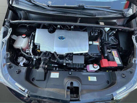 2016 Toyota Prius Three