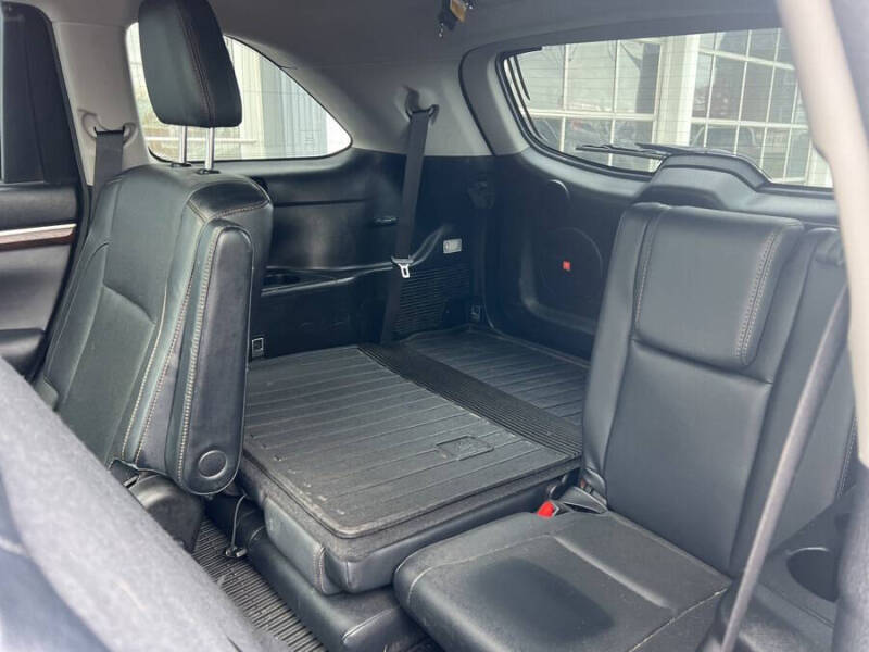 2015 Toyota Highlander Limited Platinum