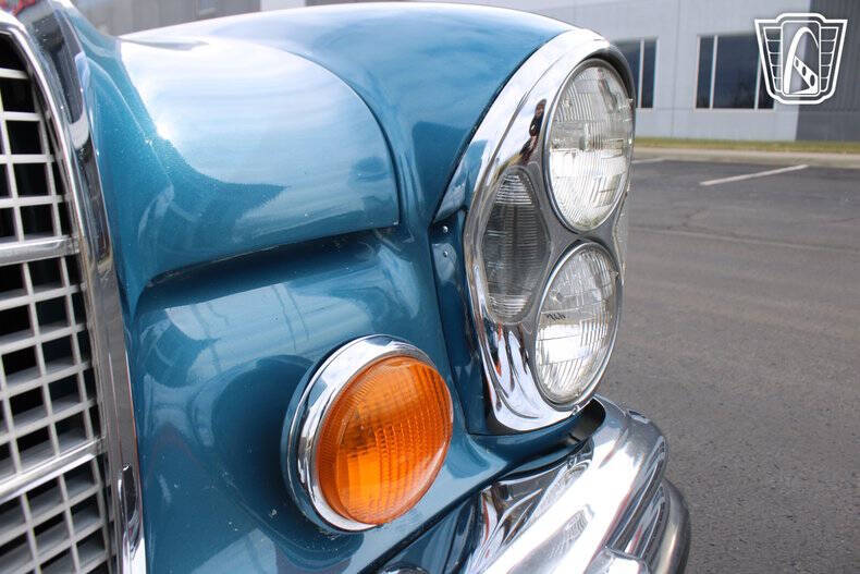 1973 Mercedes-Benz 280-Class