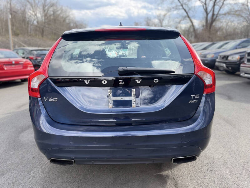 2015 Volvo V60 T5 Platinum