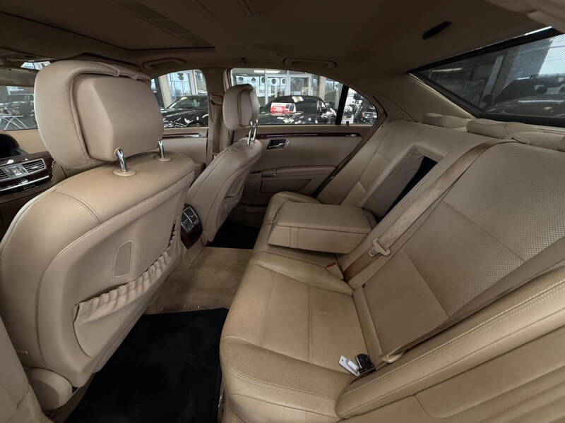 2010 Mercedes-Benz S-Class S 550 4MATIC