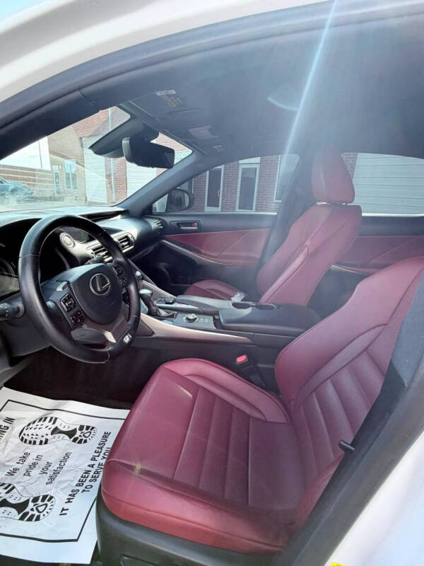 2017 Lexus IS 350