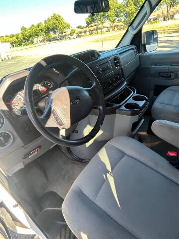 2014 Ford E-Series E-350 SD XL