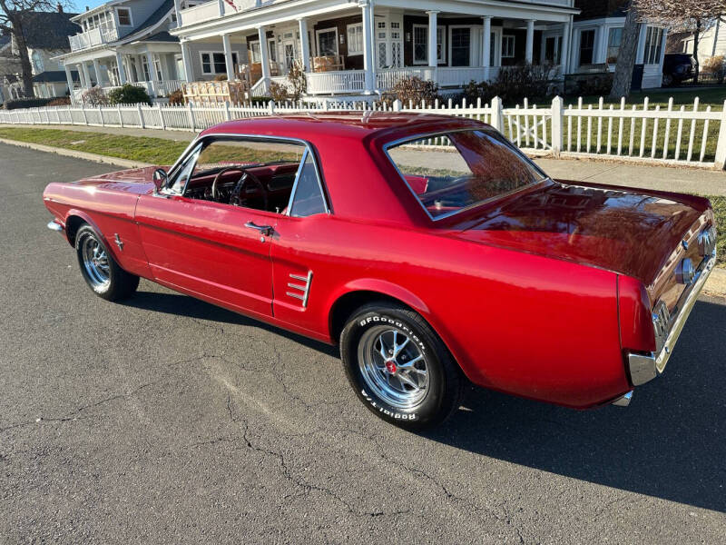1966 Ford Mustang