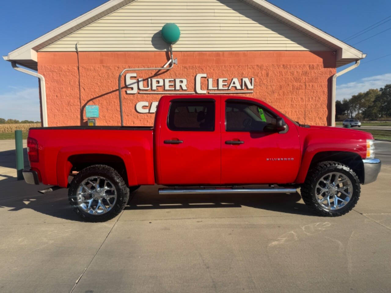 2012 Chevrolet Silverado 1500 for sale at Illinois Auto Wholesalers in Tolono, IL