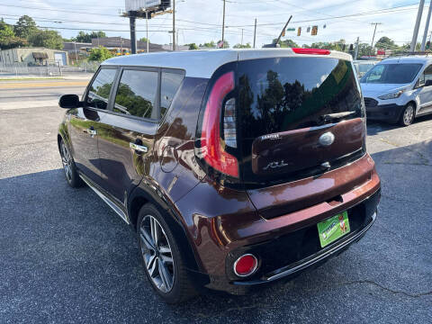 2017 Kia Soul +