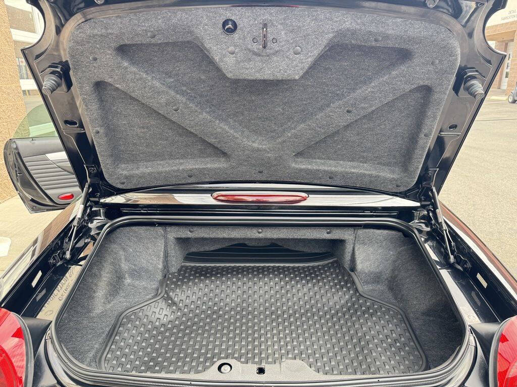 2002 Ford Thunderbird 15