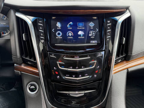 2017 Cadillac Escalade ESV Premium Luxury