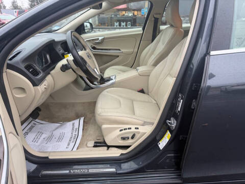 2015 Volvo V60 T5 Drive-E Premier