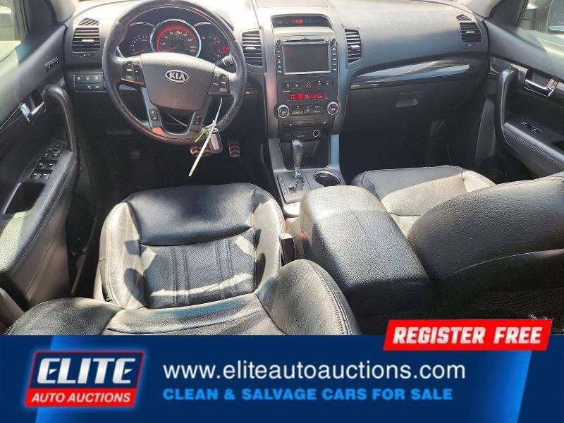2012 Kia Sorento SX