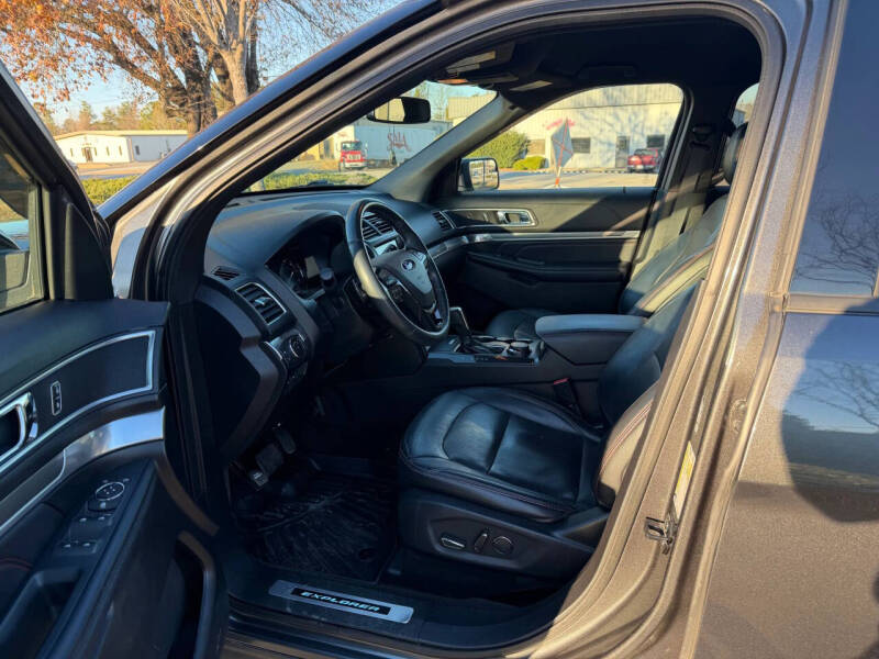 2018 Ford Explorer Sport