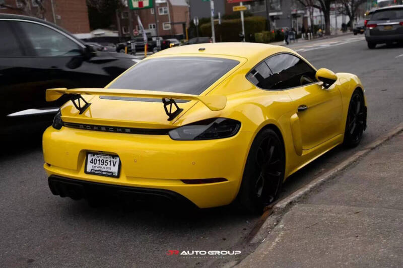 2020 Porsche 718 Cayman GT4