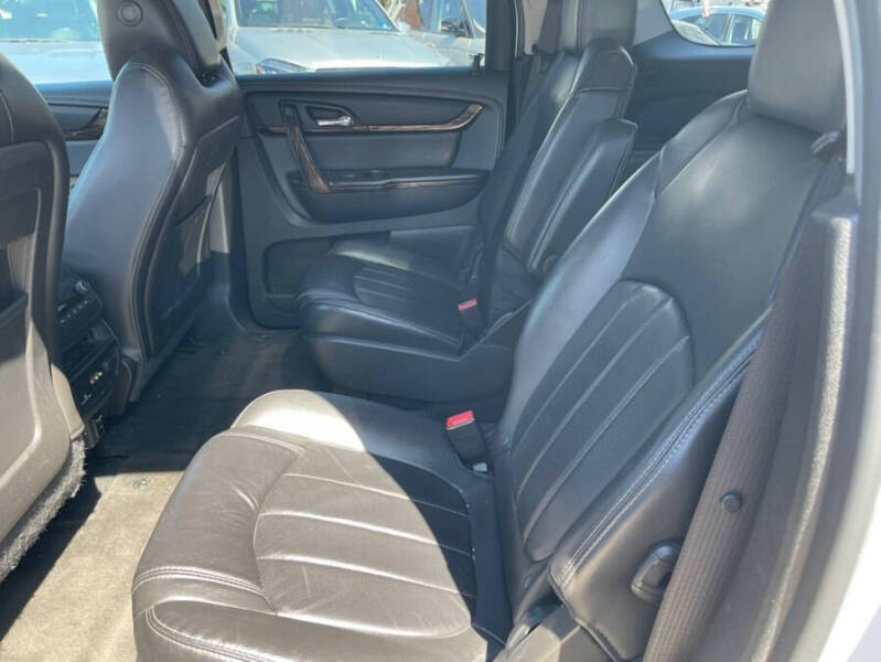 2016 GMC Acadia Denali