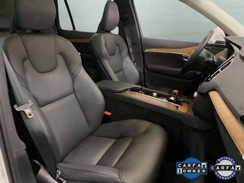 2025 Volvo XC90 B6 Plus Bright Theme 7P