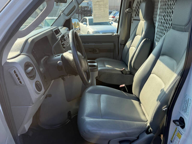 2009 Ford E-Series E-150