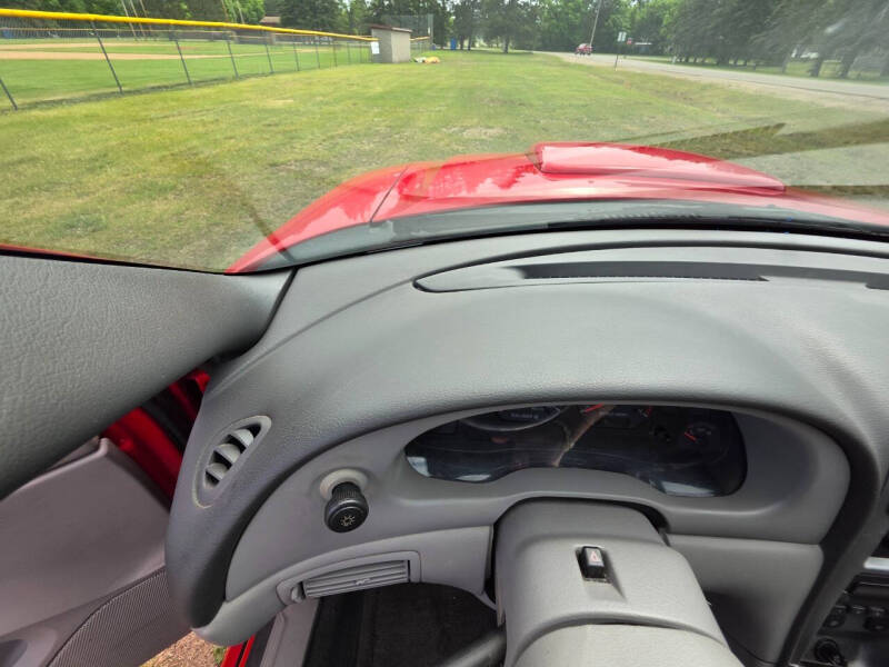 2004 Ford Mustang GT Deluxe