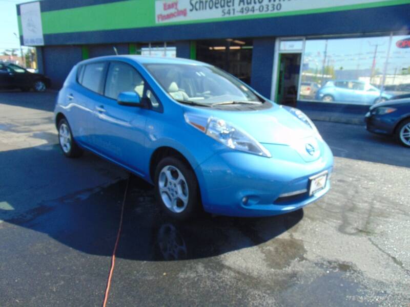 2011 Nissan LEAF for sale at Schroeder Auto Wholesale in Medford OR
