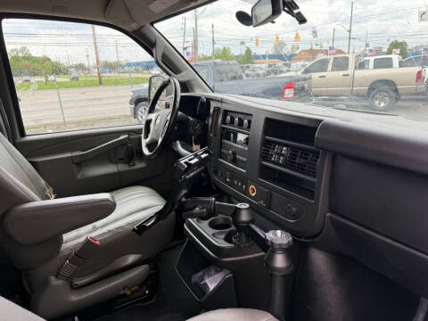 2018 Chevrolet Express 2500