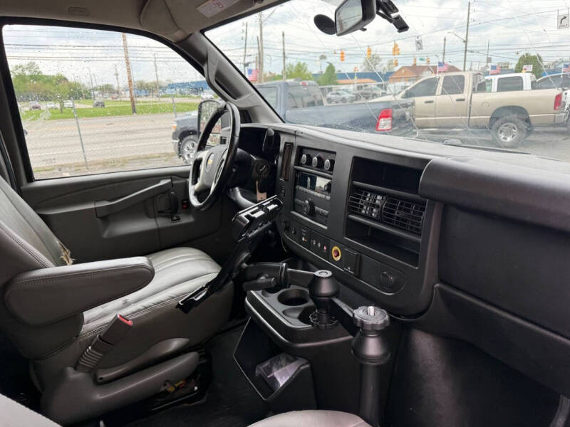 2018 Chevrolet Express 2500