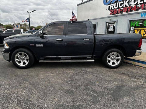 2017 RAM 1500 SLT