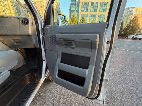 2009 Ford E-Series E-250