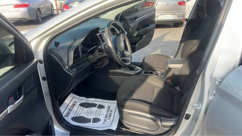 2019 Hyundai Elantra