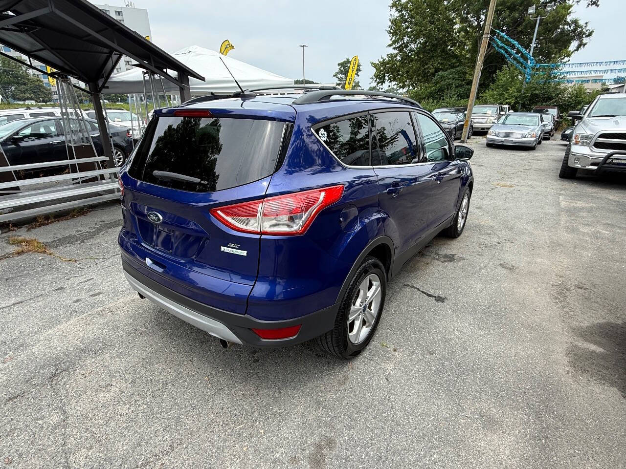 View vehicle photo 6