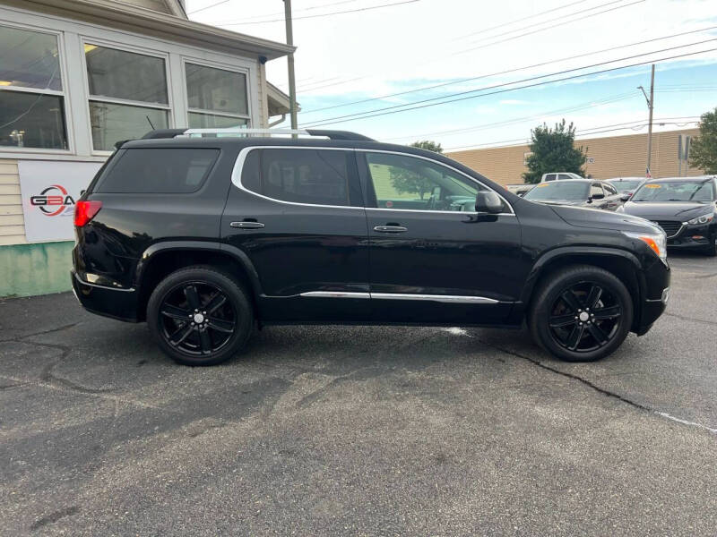 2017 GMC Acadia Denali