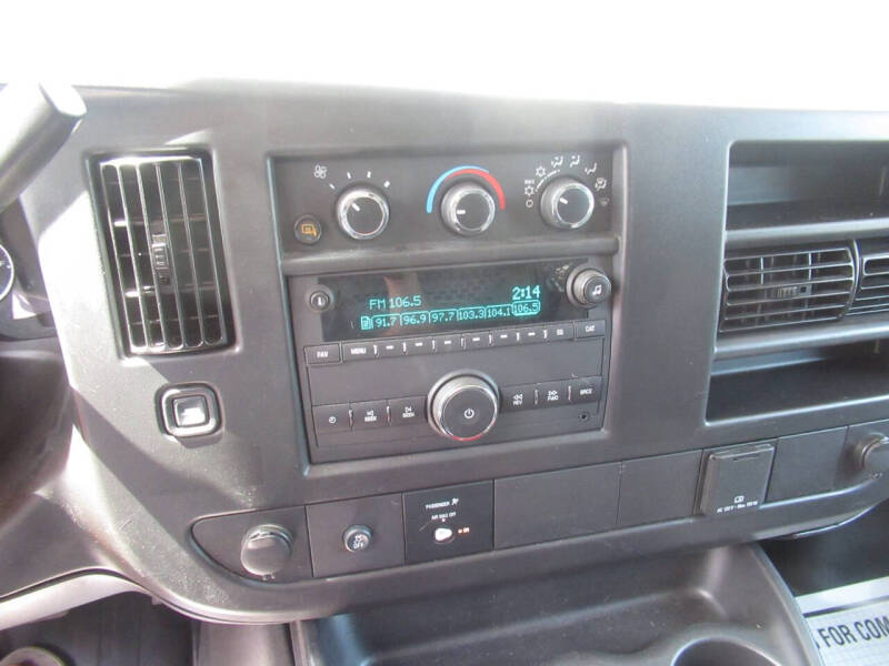2025 GMC Savana 2500