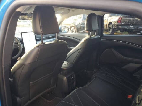 2022 Ford Mustang Mach-E Select